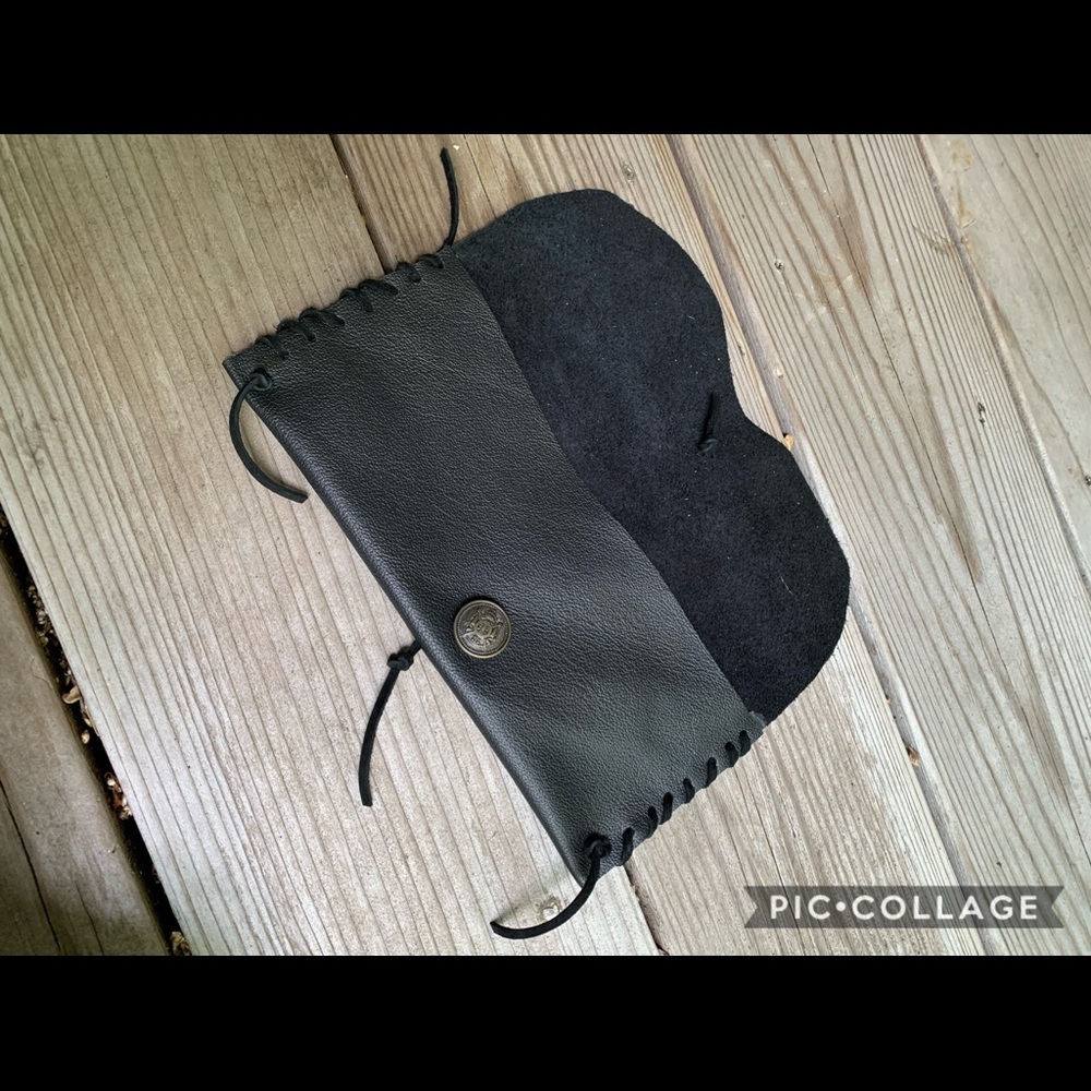 Leather pouch - Picture 5 of 7